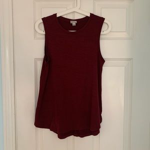 A new day burgundy curved hem tank